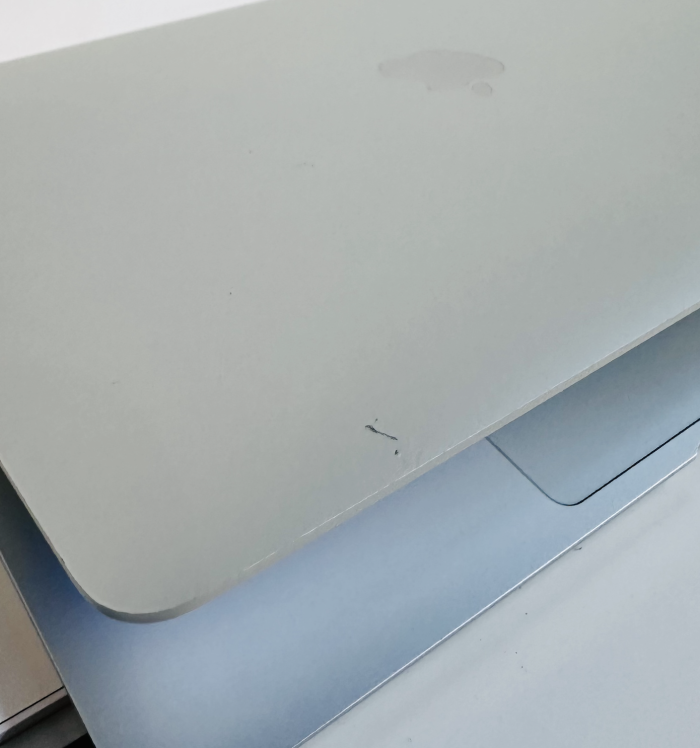 Apple MacBook Air 13-inch M1 | 8‑Core CPU and 7‑Core GPU | 8GB RAM | 512GB SSD | Silver - Pre Owned